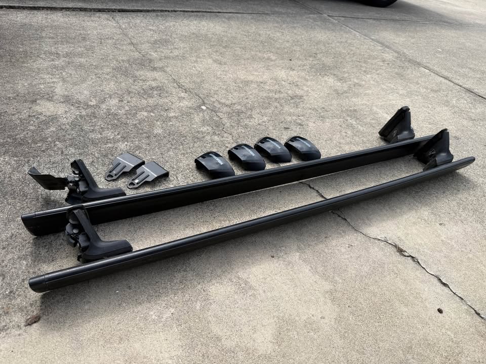 2015-2021 Subaru WRX Yakima Roof Rack Crossbars & Towers w/ Fit Kit in Los Gatos, CA (photo 2)