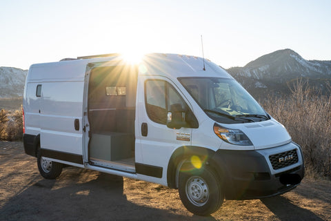 HoneyVroom Van - all you need for an intro to vanlife overland rental