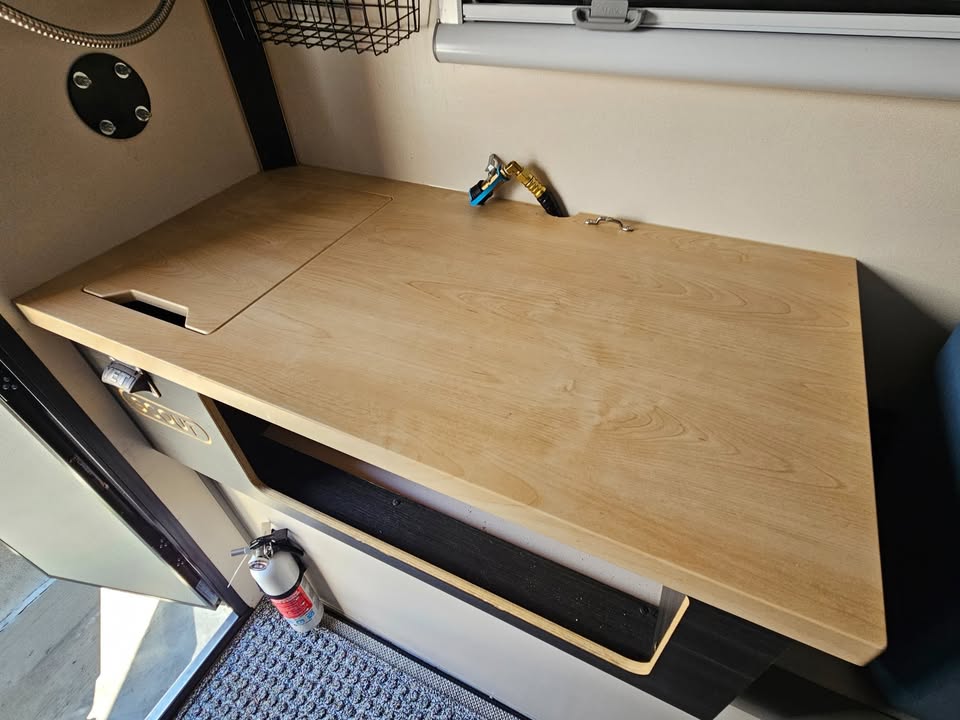 2024 Scout Yoho Truck Camper – Upgraded + Starlink – Like New in Carlsbad, CA (photo 9) — photo 9