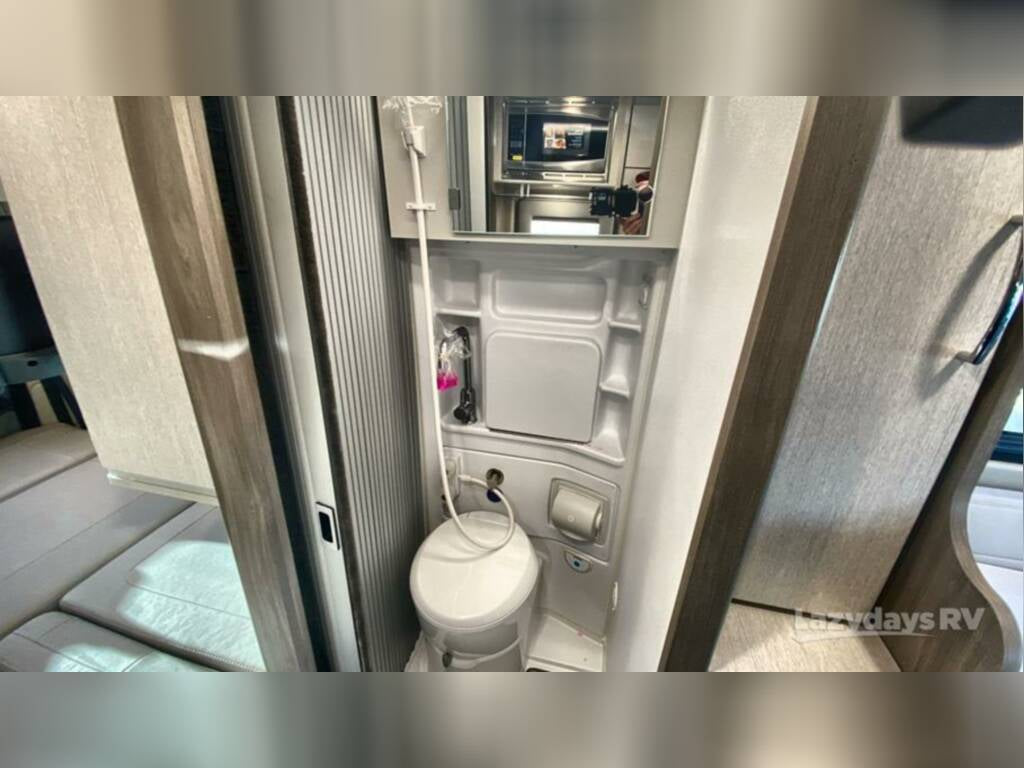 pop-top camper — photo 8