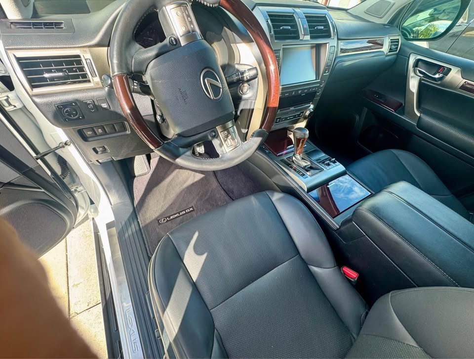2019 Lexus GX · GX 460 Premium Sport Utility 4D in San Francisco, CA (photo 8) — photo 8