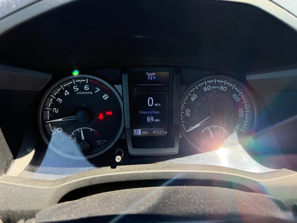 2020 Toyota Tacoma Double Cab · TRD Off-Road Pickup 4D 5 ft in Happy Valley, OR (photo 11) — photo 11
