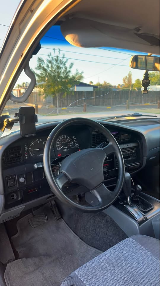1992 Toyota Landcruiser · Sport Utility 4D in Tempe, AZ (photo 8) — photo 8