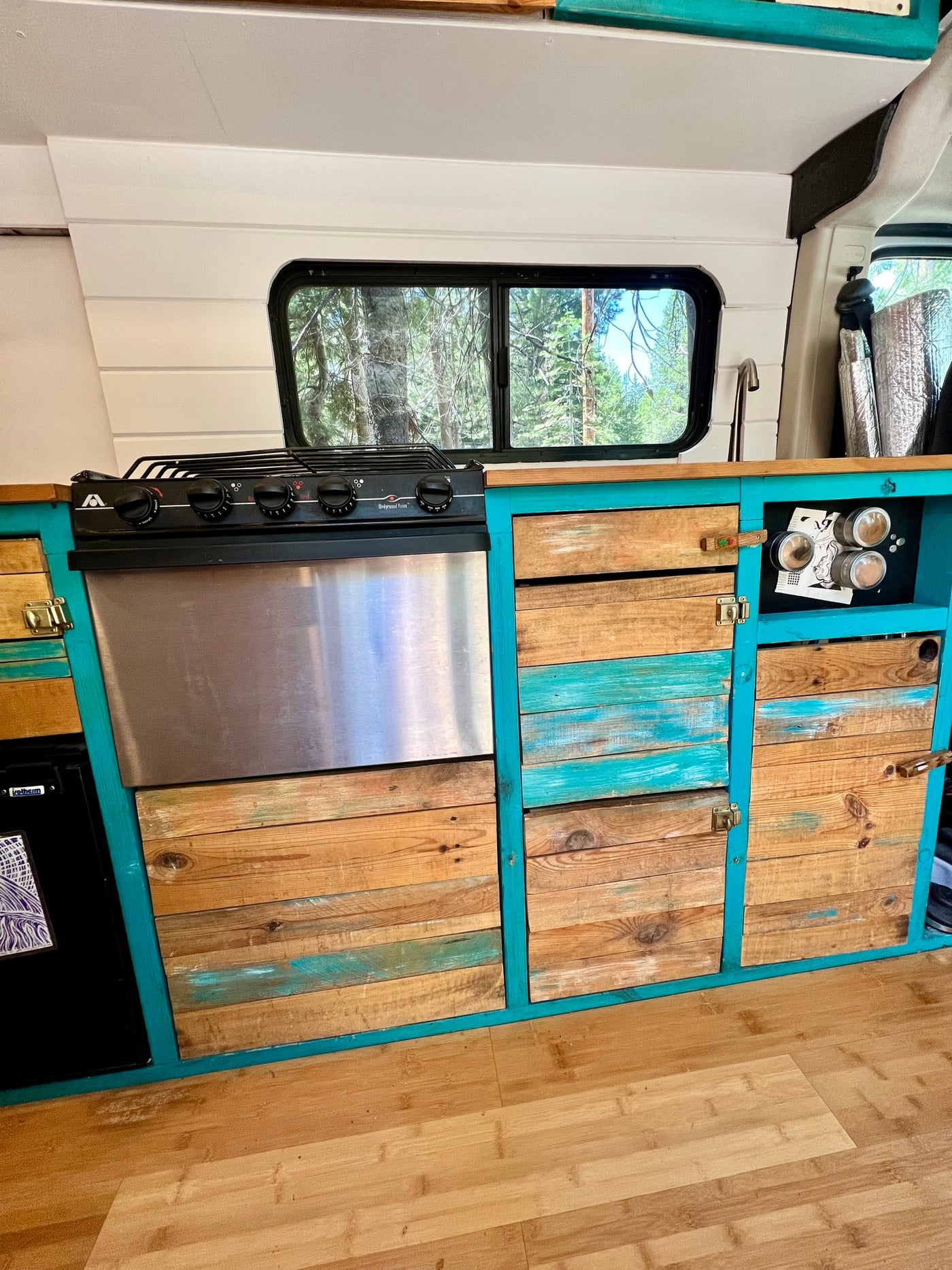 full kitchen — photo 4