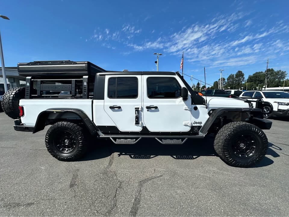 2020 Jeep Gladiator · Overland Pickup 4D 5 ft in Everett, WA (photo 3) — photo 3