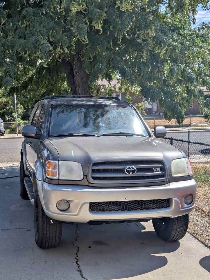2003 Toyota Sequoia · SR5 Sport Utility 4D — photo 1
