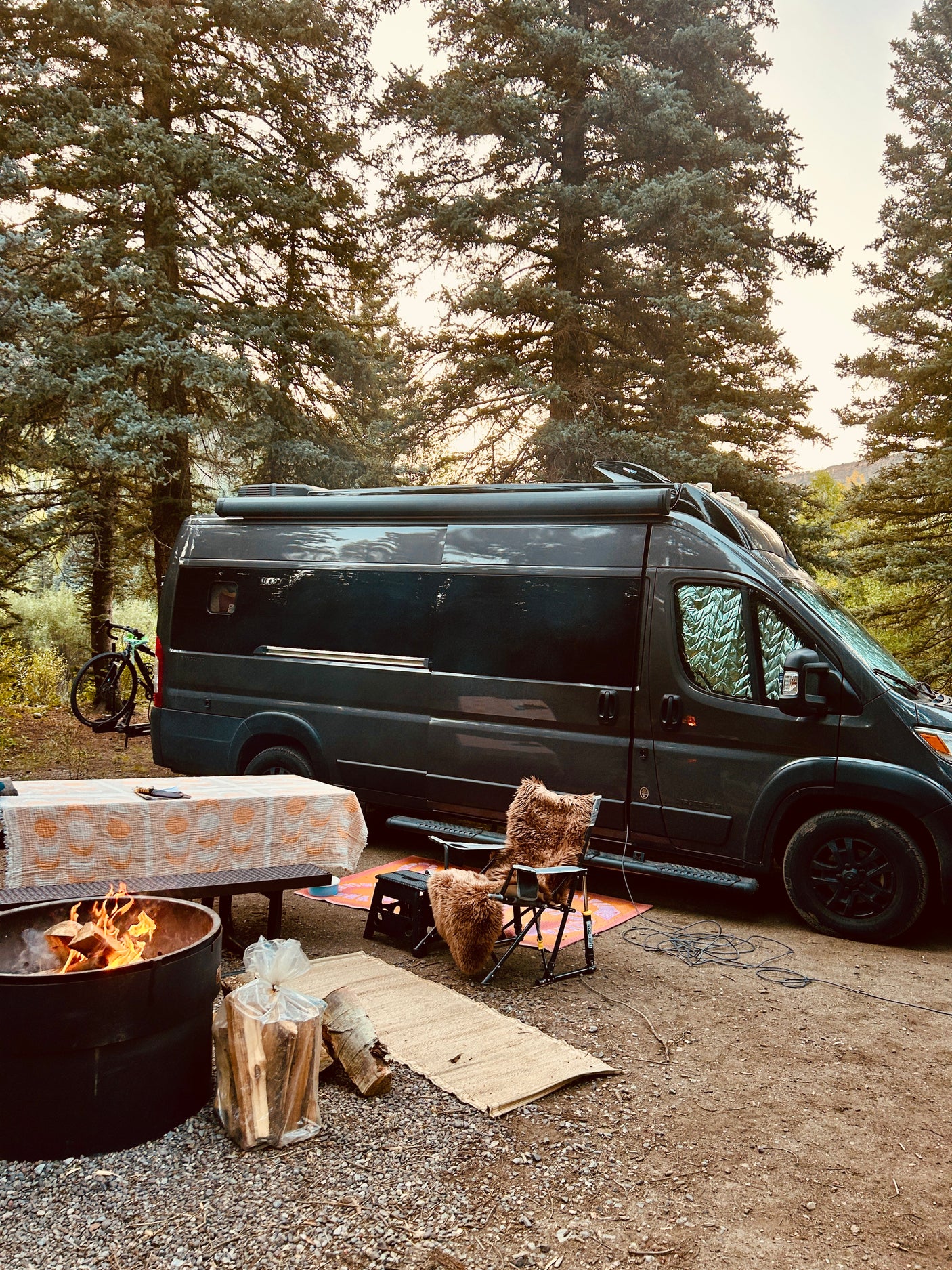 Luxury 2024 Airstream Rangeline “Lama Lo” – Pop-Top Class B Van