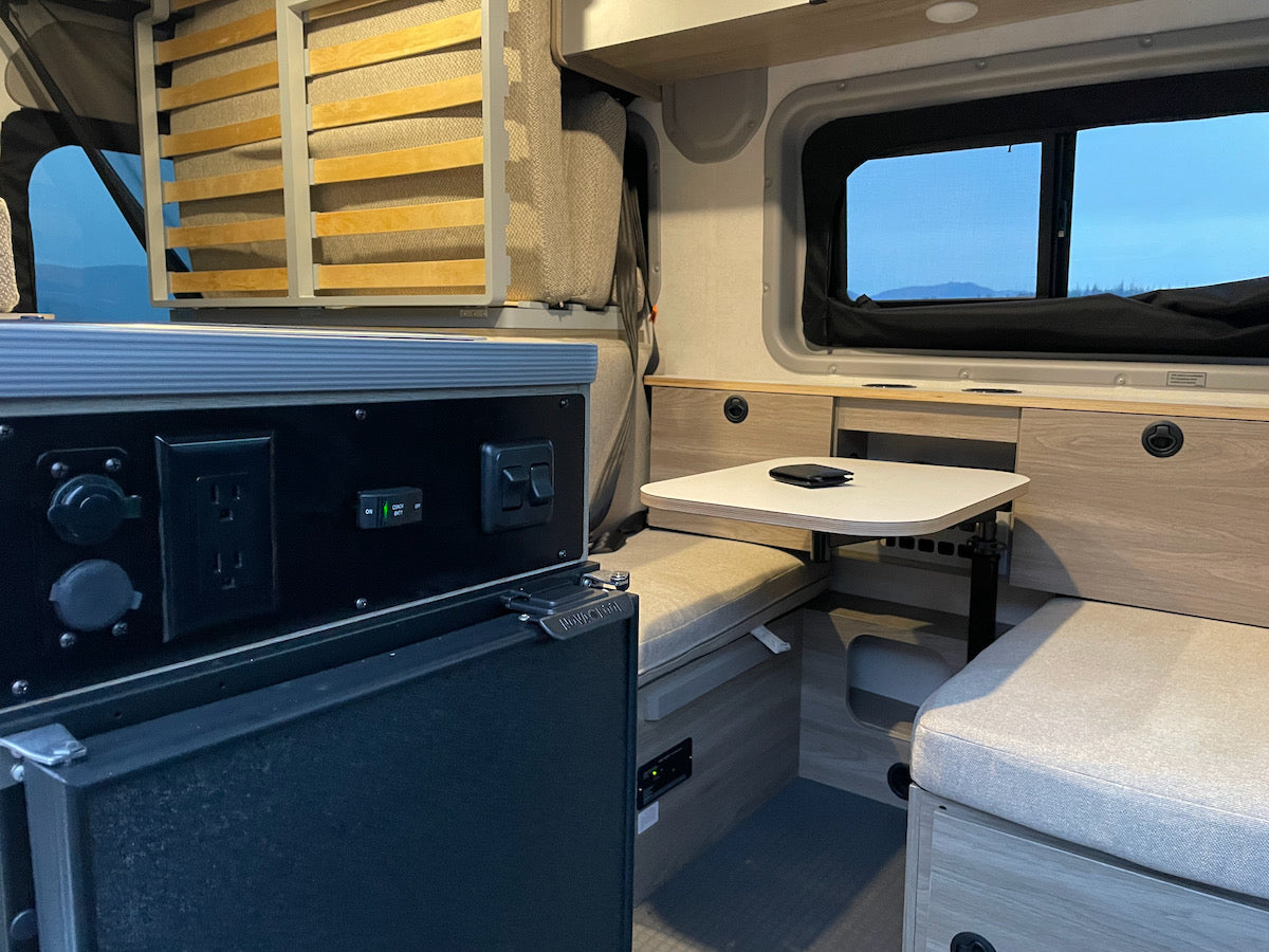 2023 Winnebago pocket Solis