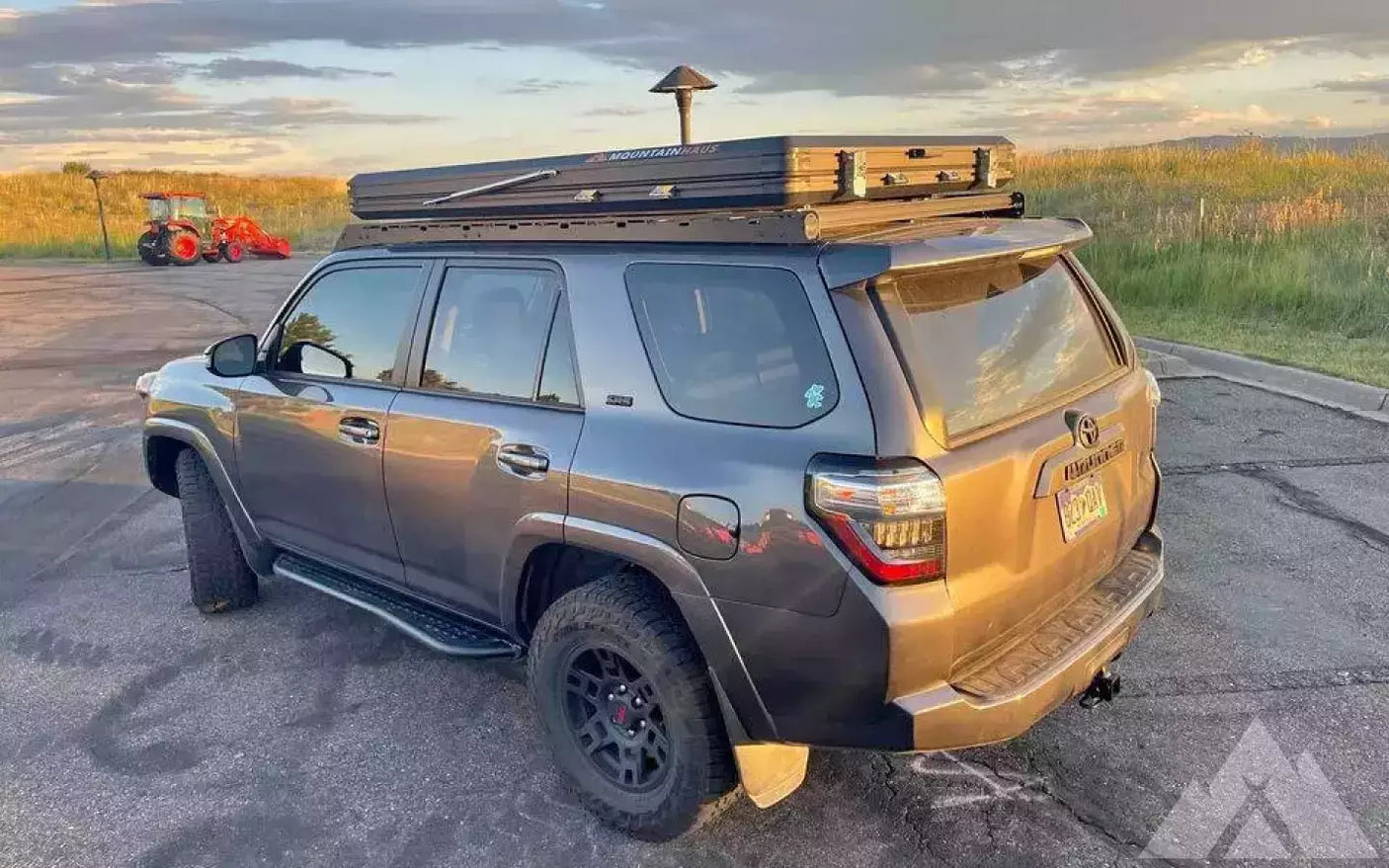 Mountain Haus RTT — used rooftop tents for sale (photo 2)