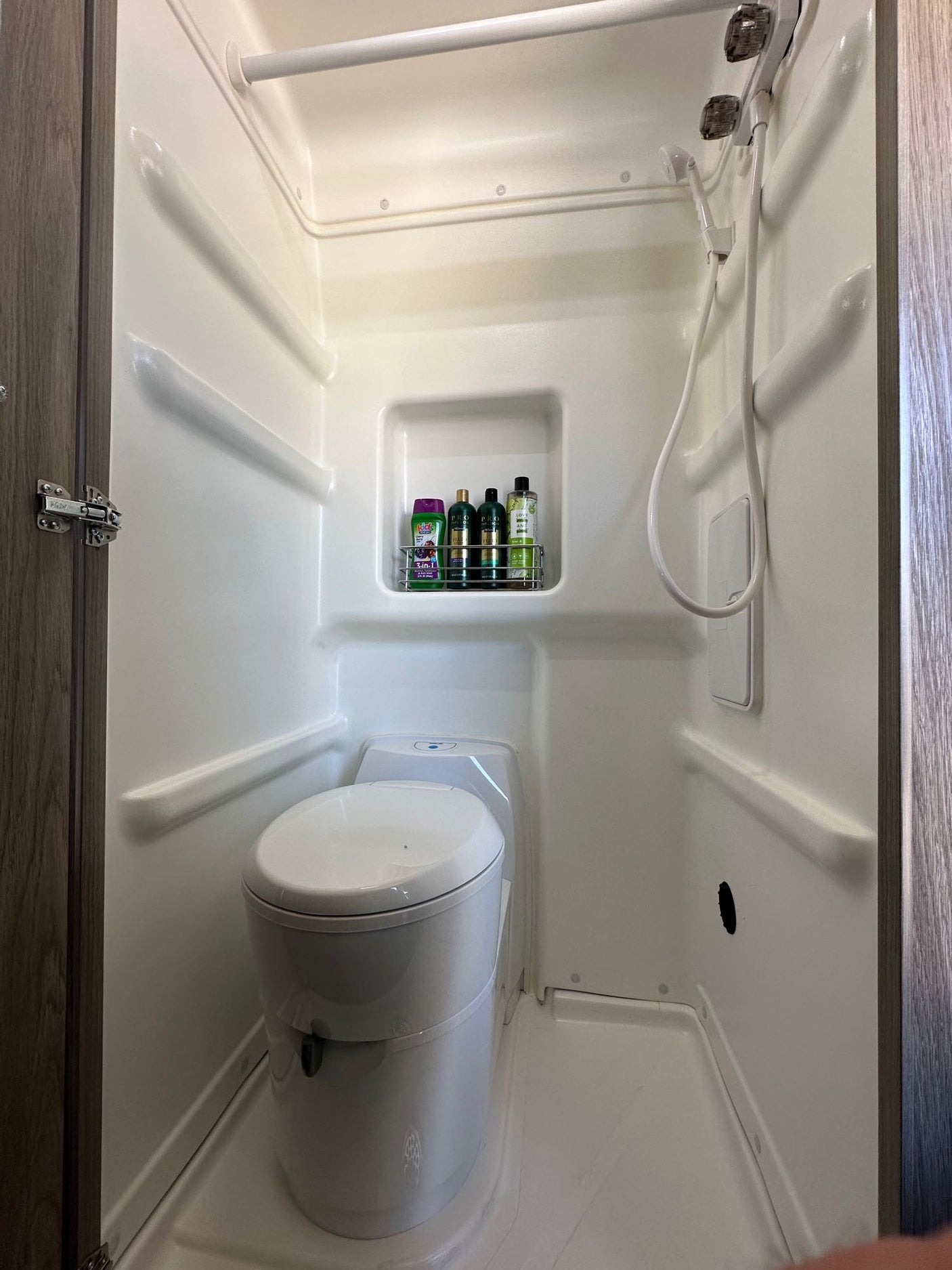 Sunny - Family Friendly 2023 Solis - Sleeps 4/Seats 4