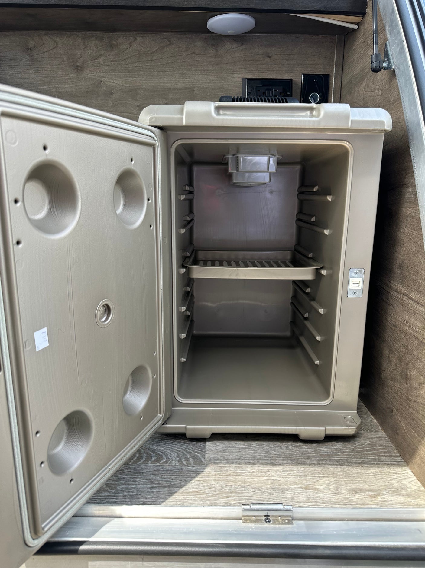 perfect for nature getaways.|Step into this compact Bushwacker RV rental