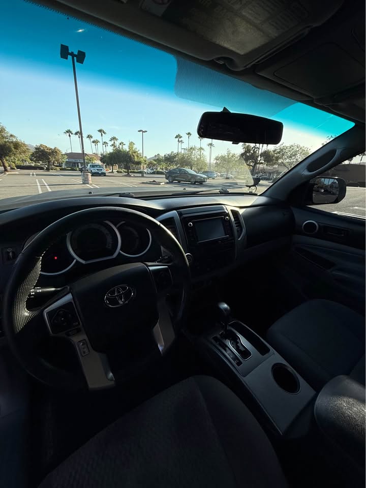 2014 Toyota Tacoma · PreRunner 4D in La Mesa, CA (photo 11) — photo 11