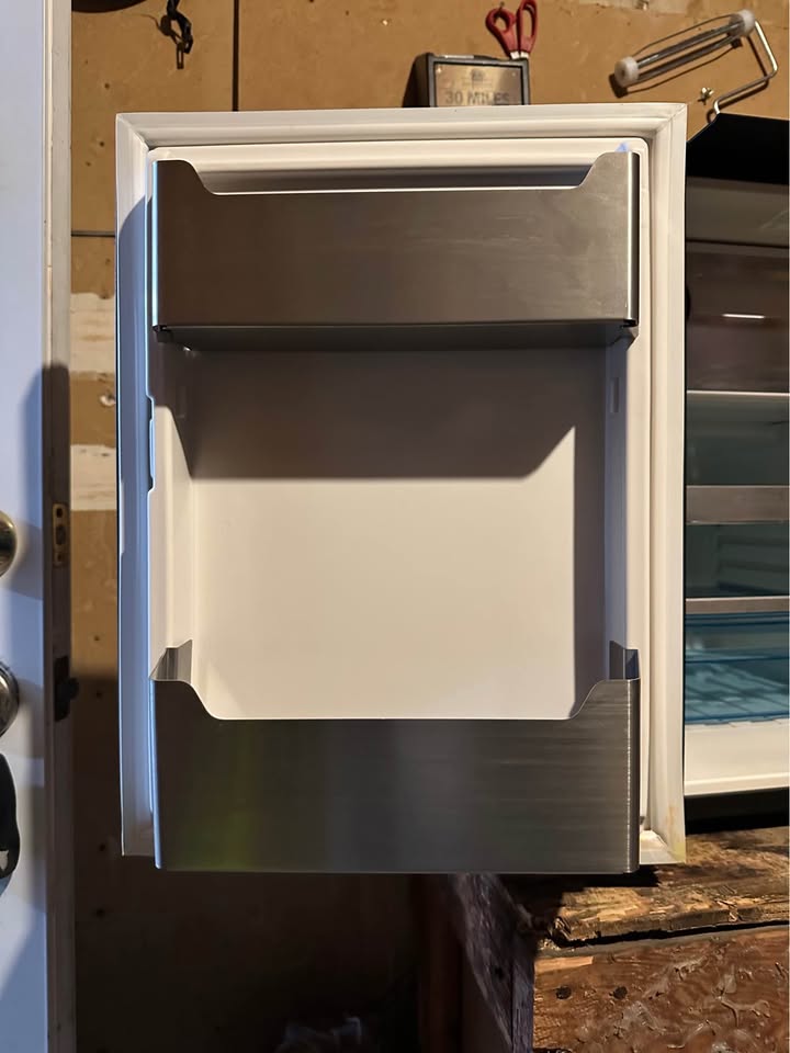 Dometic 12v Fridge/Freezer in South Lake Tahoe, CA (photo 5) — photo 5