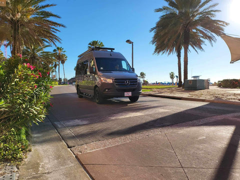 2023 Mercedes-Benz Sprinter RV Motorhome Campervan overland rental