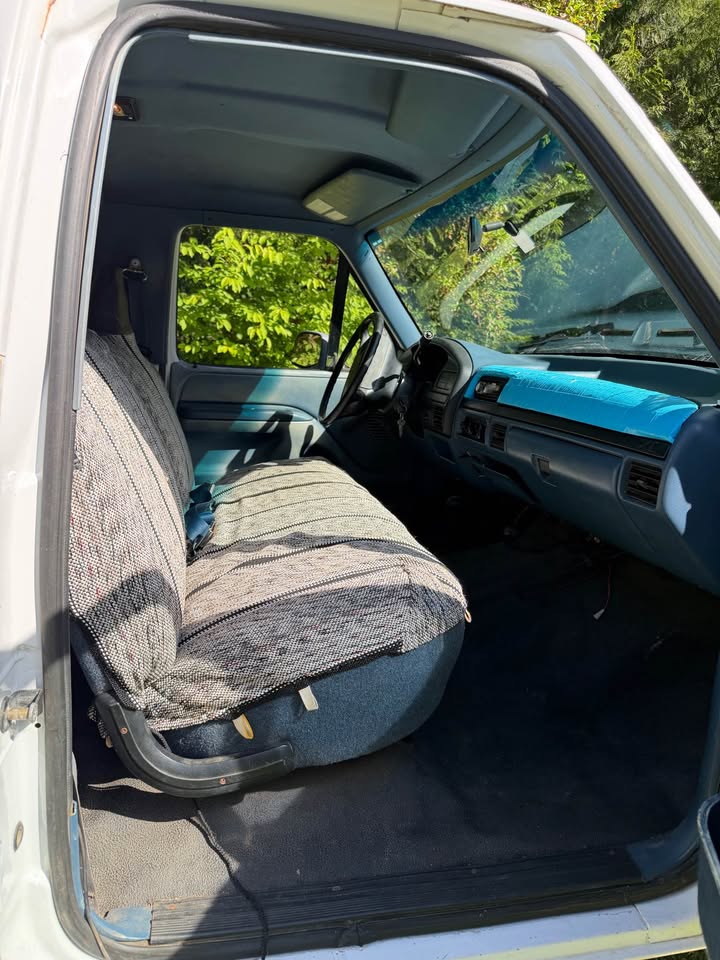 1995 Ford Bronco in Port Orchard, WA (photo 8) — photo 8