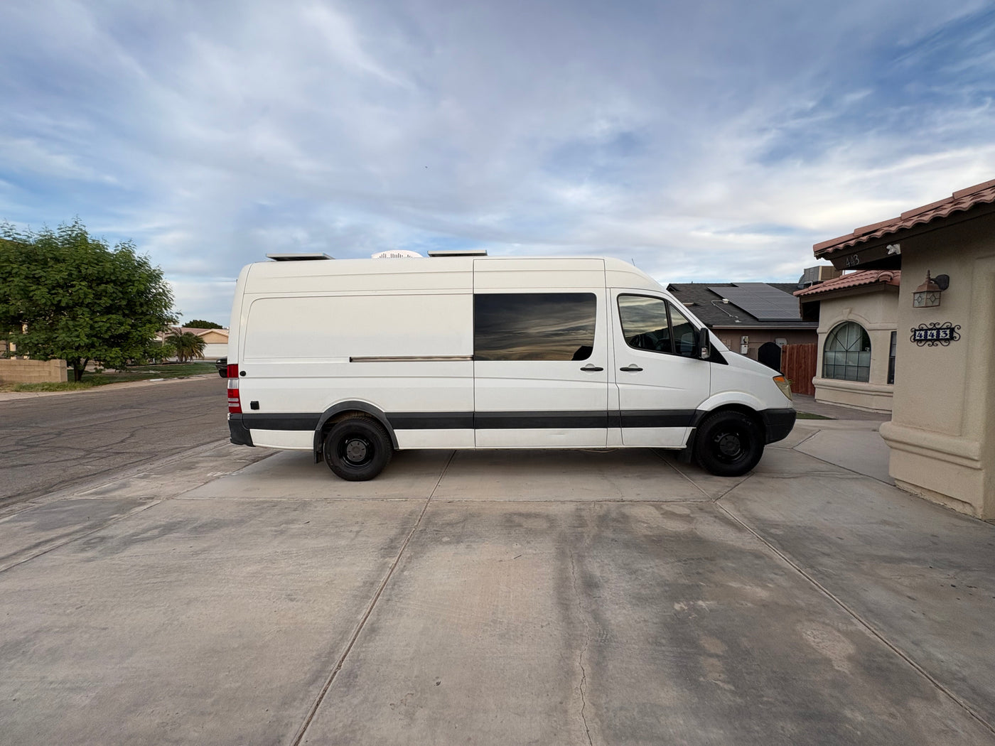 Sprinter Van — photo 1