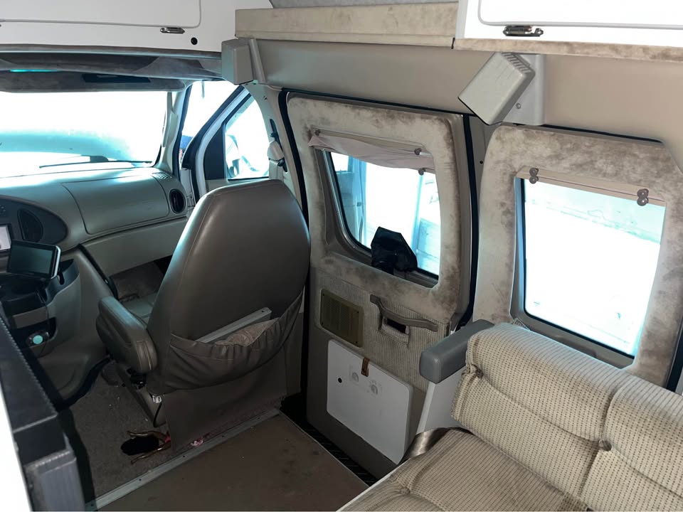 2007 Ford 4x4 sportsmobile camper van in Petaluma, CA (photo 11) — photo 11