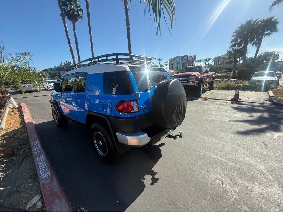 2007 Toyota FJ Cruiser · Sport Utility 2D in Garden Grove, CA (photo 8) — photo 8