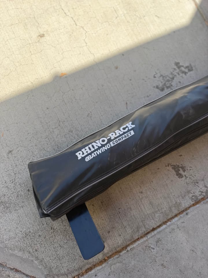 Like New Rhino-Rack Batwing Compact 270° Awning w/ Mounting Brackets & Hardware – Complete – in Santa Clara, CA (photo 3)