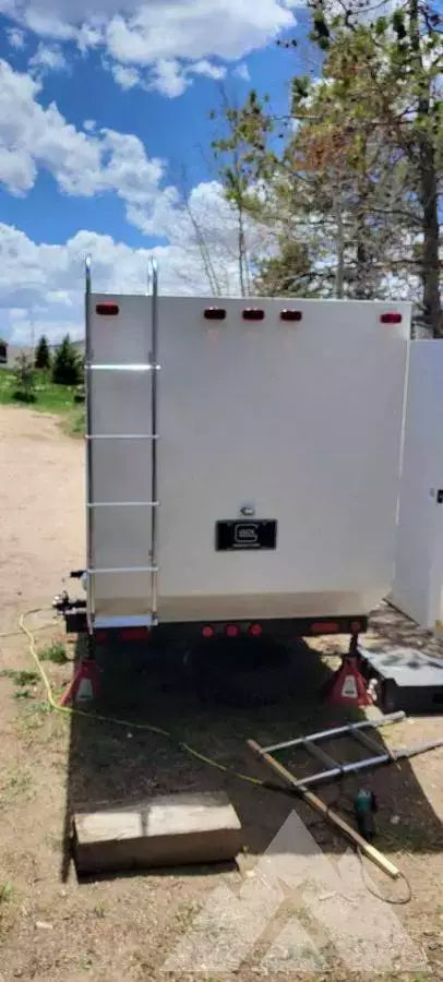 Off grid camper trailer — photo 3