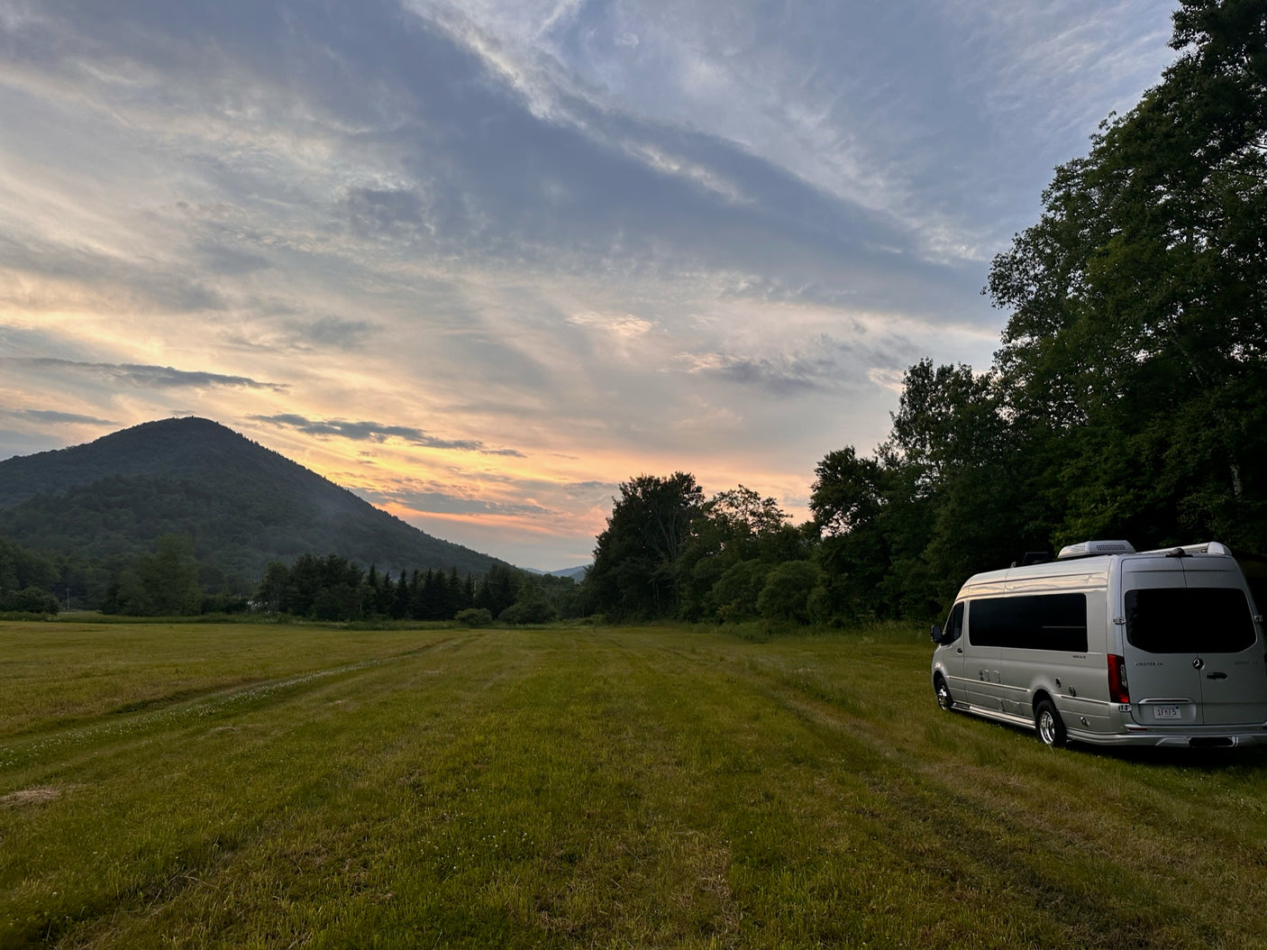 and bright blue sky.|Overhead view of 2021 Interstate 24GT RV rental floor plans