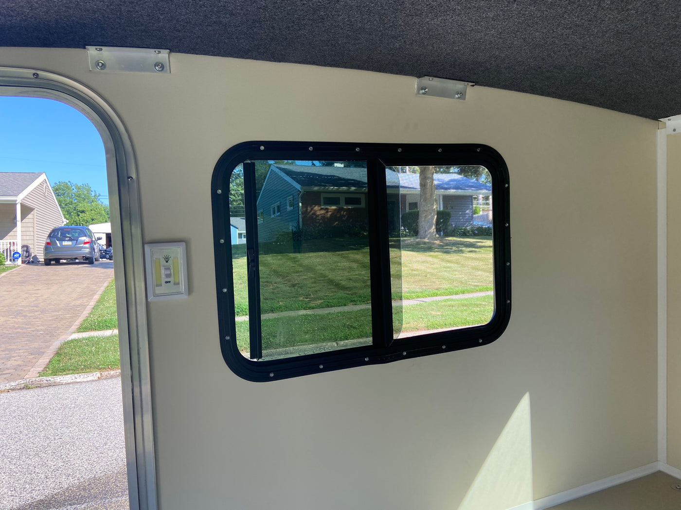 2021 Runaway Campers Rangerunner - Pets Welcome! — photo 12