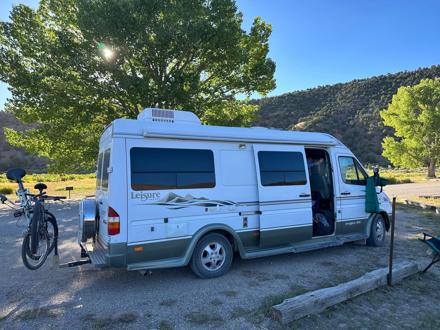 featuring an extended awning