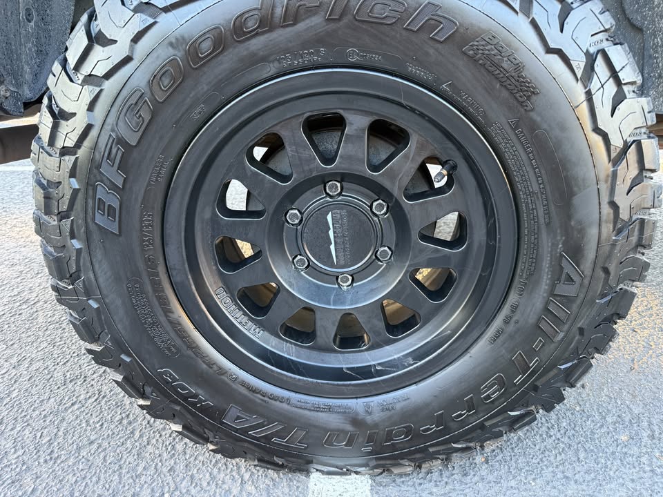 2020 Toyota Tacoma TRD Off-Road Pickup 4D 6 ft in Vancouver, WA (photo 5)