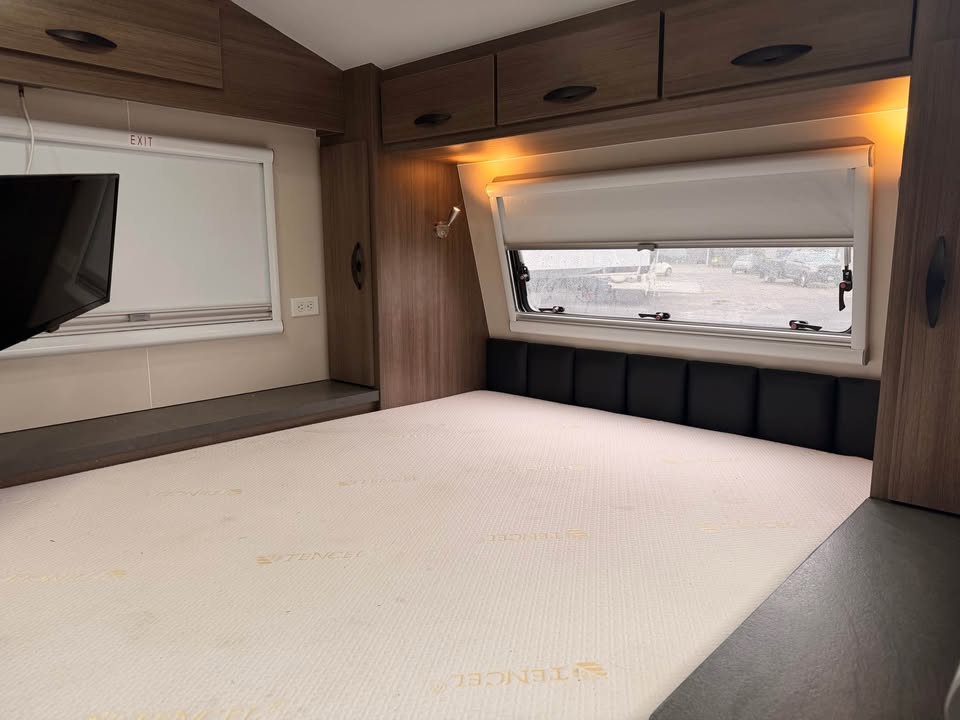 2024 Black Series mars s-16 in Gig Harbor, WA (photo 6) — photo 6
