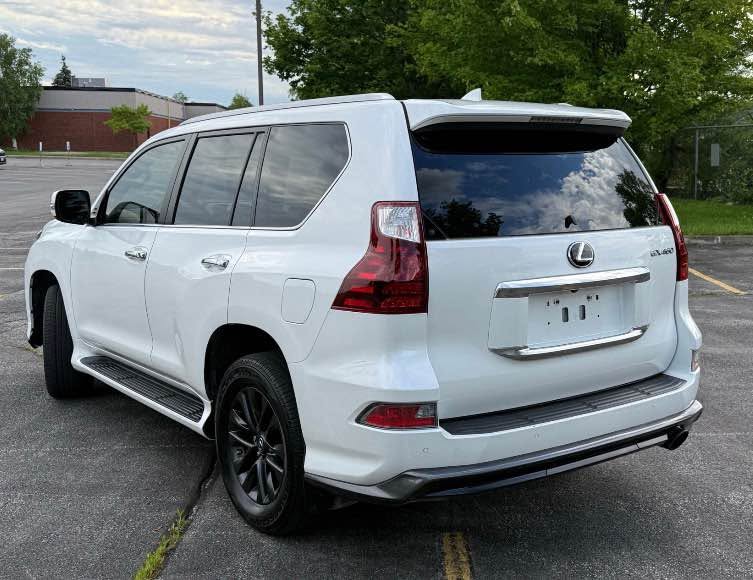 2020 Lexus GX in Toronto, ON (photo 6)