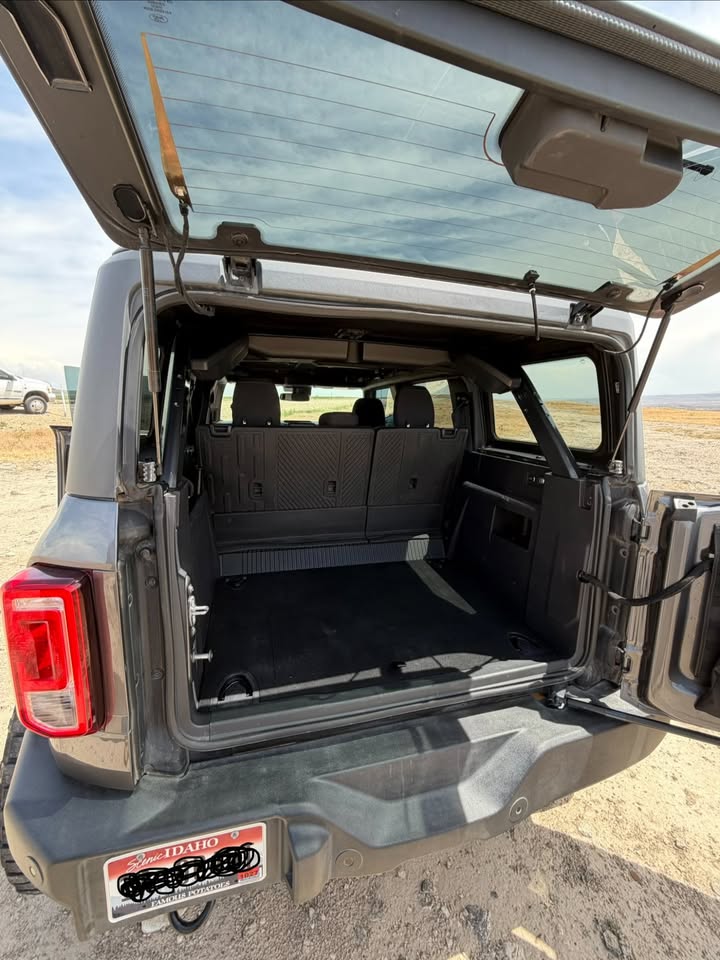 2022 Ford bronco 4-door – loaded – excellent condition — photo 7