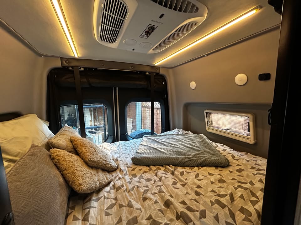 2020 Mercedes Benz Sprinter revel in Sunnyvale, CA (photo 7) — photo 7
