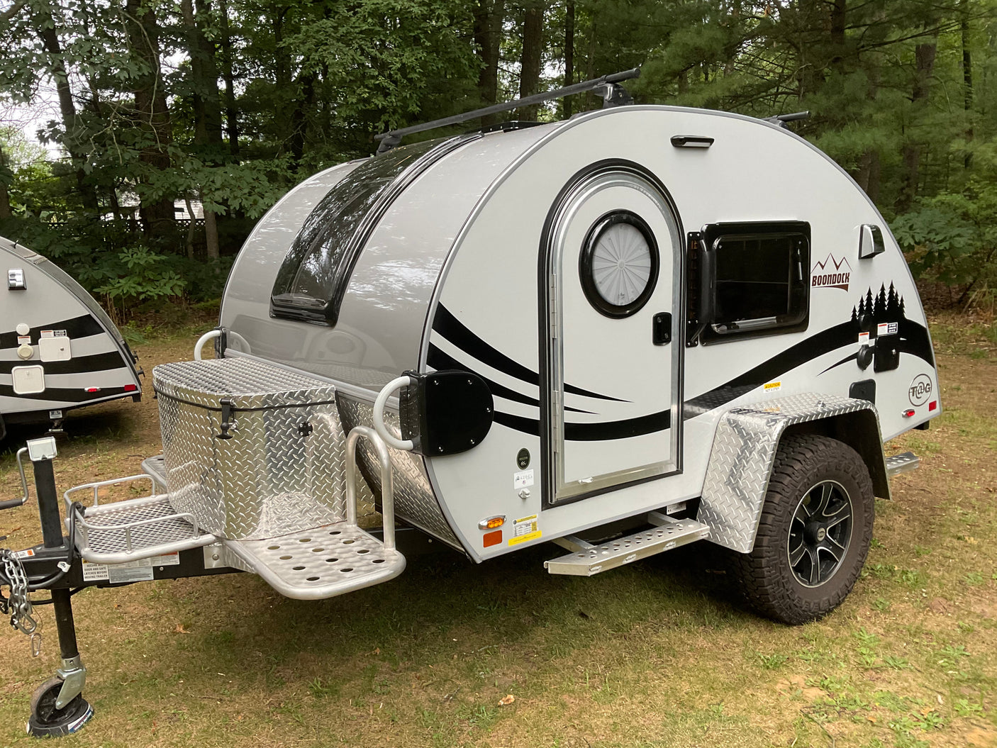 Get ready for your outdoor adventure with this T@G Boondock teardrop RV rental, featuring off-road capability.