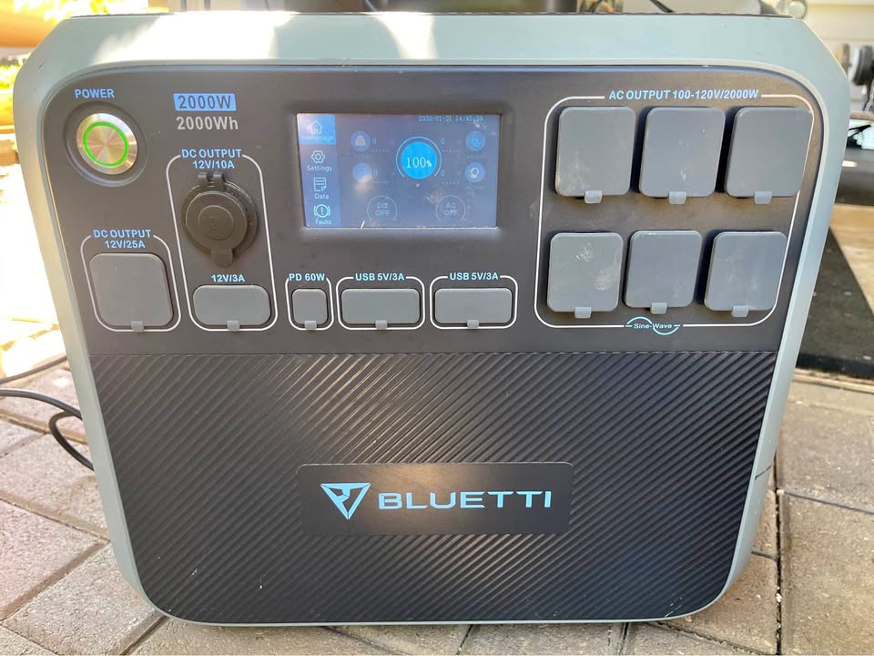 BLUETTI AC200P Portable Power Station in Pollock Pines, CA (photo 1) — photo 1