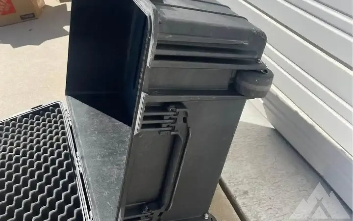 Pelican 1730 Transport Case — used cases & cargo boxes for sale (photo 4)