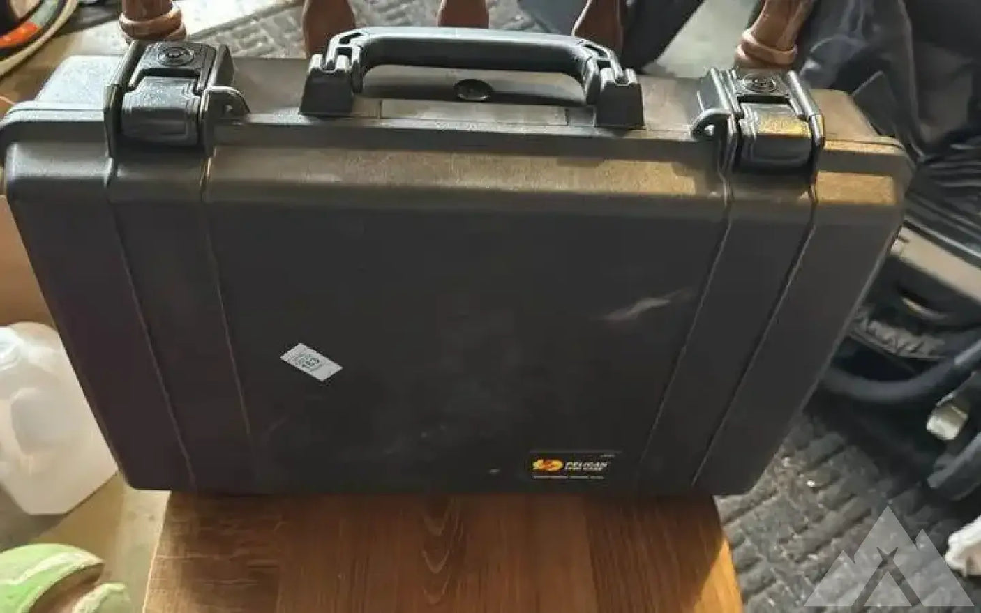 Pelican case — used cases & cargo boxes for sale