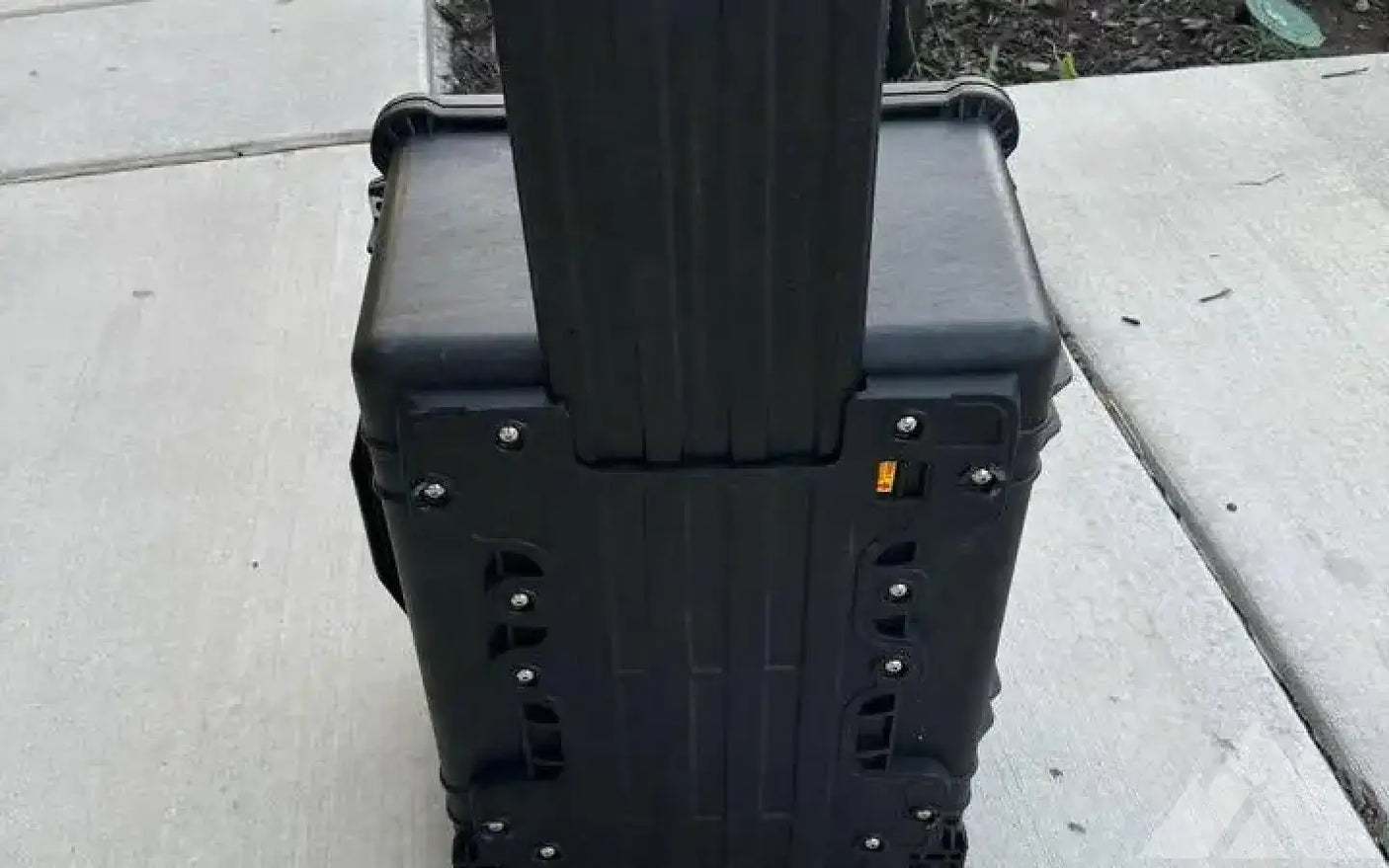Pelican cases — used cases & cargo boxes for sale (photo 3)
