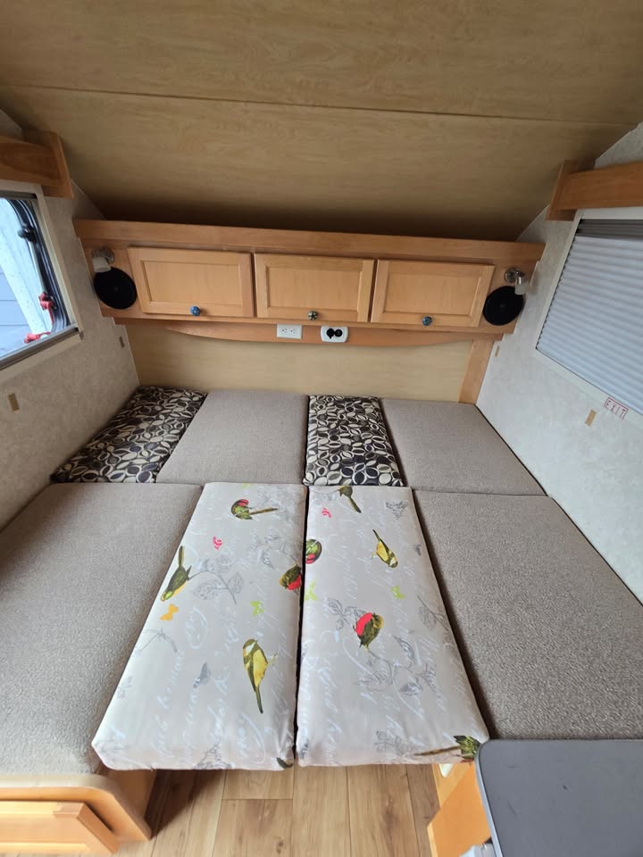 2017 T@B travel trailer CS MAX in Tacoma, WA (photo 3)