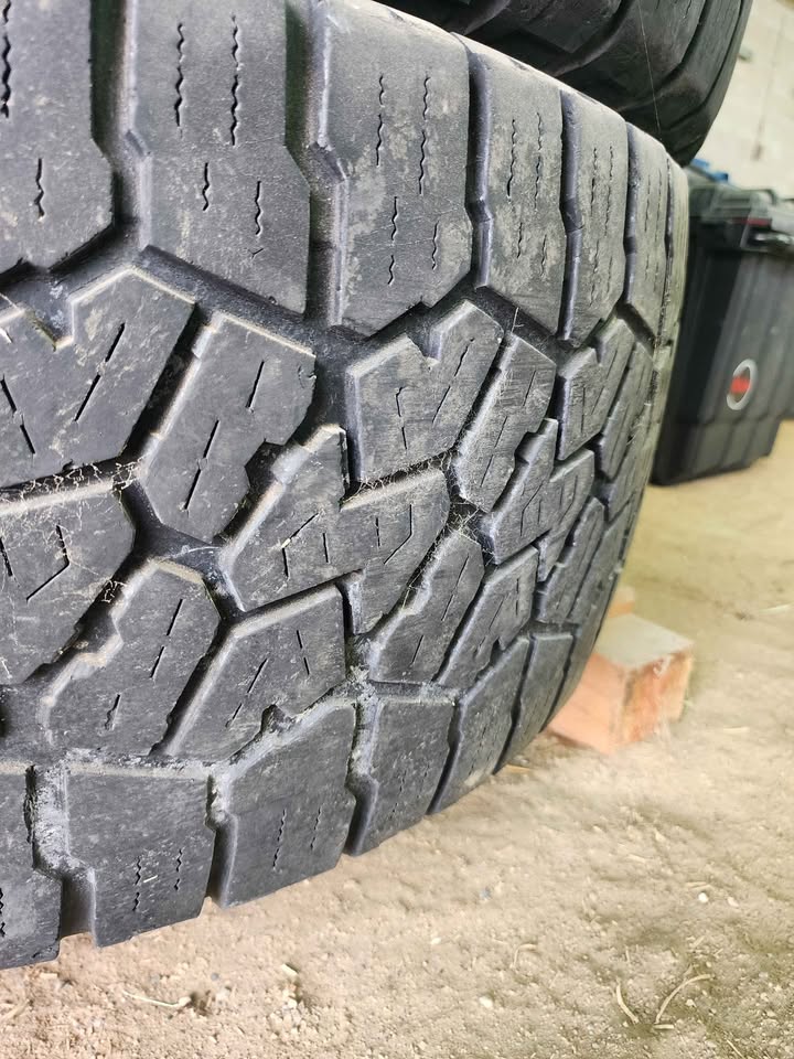 Falken wildpeak 325/65R18 set in Grantsville, UT (photo 6) — photo 6