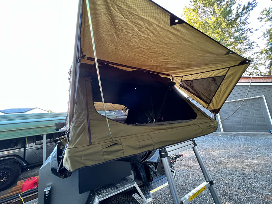 offers a rooftop tent