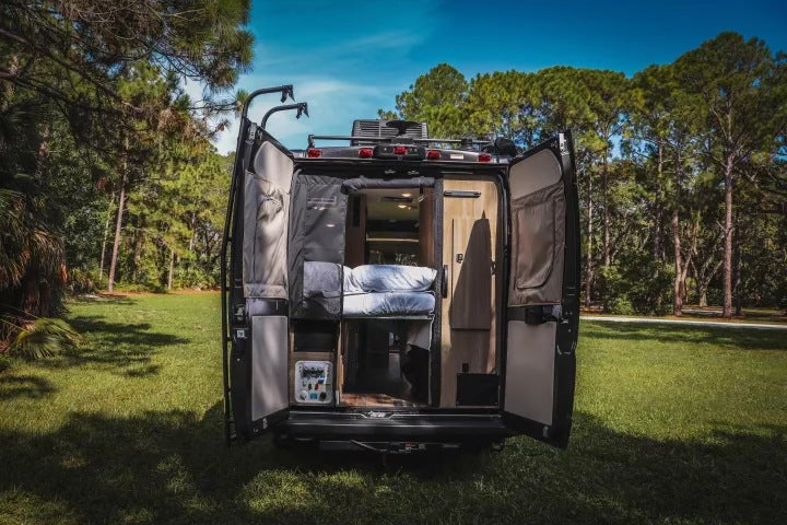 "Lux" 2022 Winnebago 59G, Fully Contained OFF Grid Capable! Air Conditioned — photo 2