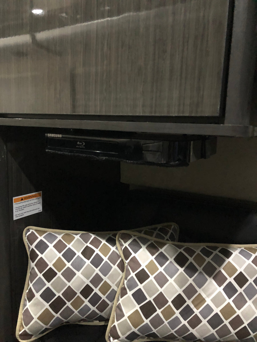 showing a modern kitchenette
