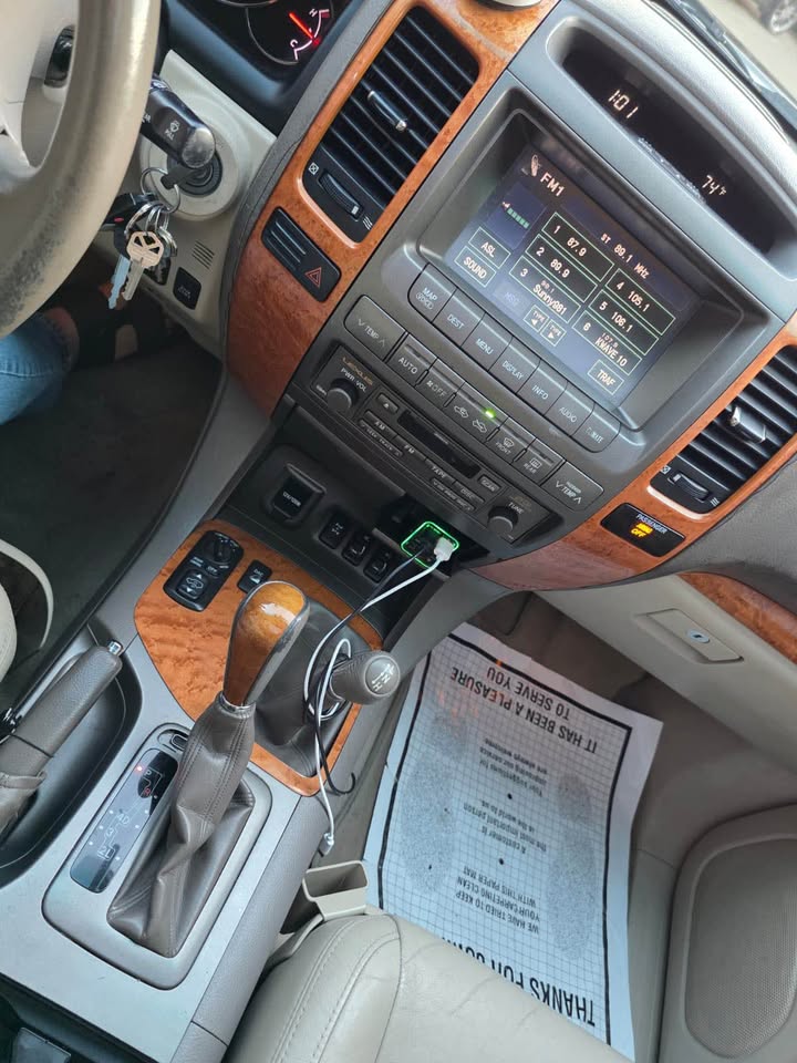 2005 Lexus GX · GX 470 Sport Utility 4D in Escondido, CA (photo 9) — photo 9