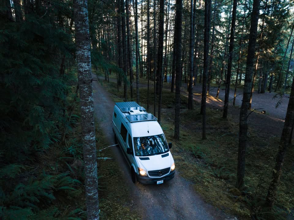 2016 Mercedes-Benz 2500 sprinter rv (170” wheel base) in Portland, OR (photo 2) — photo 2