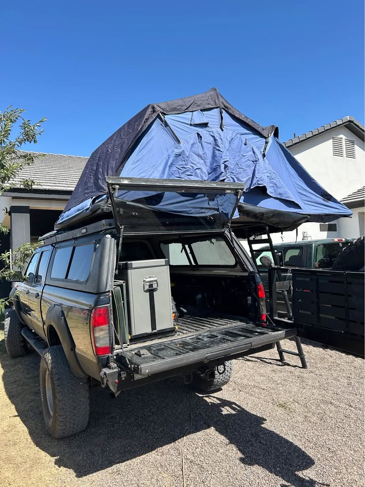 2002 Nissan Frontier Crew Cab · XE Pickup 4D 6 ft — photo 7