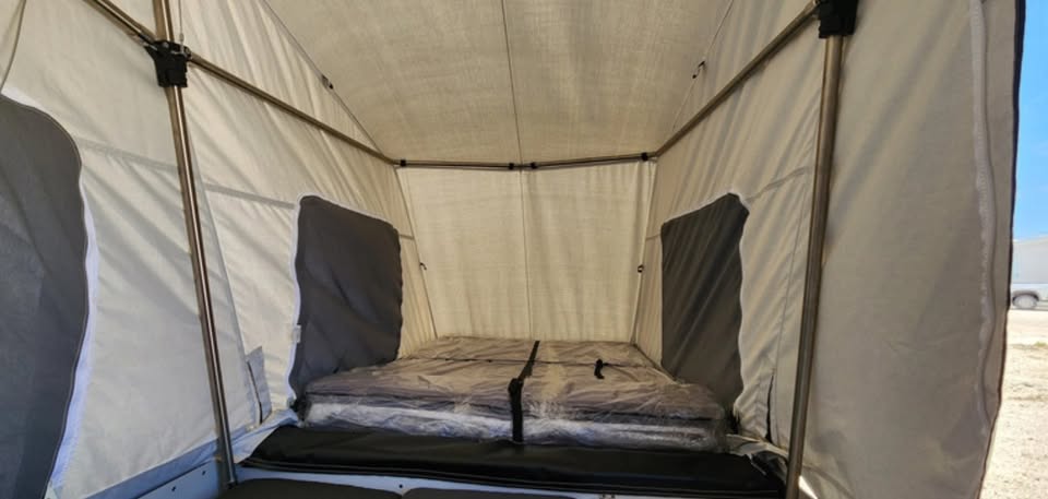Skinny Guy Kit n Kaboodle Truck Camper in San Diego, CA (photo 6) — photo 6