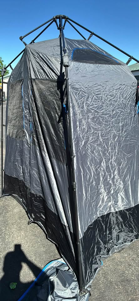 Joolca double shower tent in Layton, UT (photo 4) — photo 4