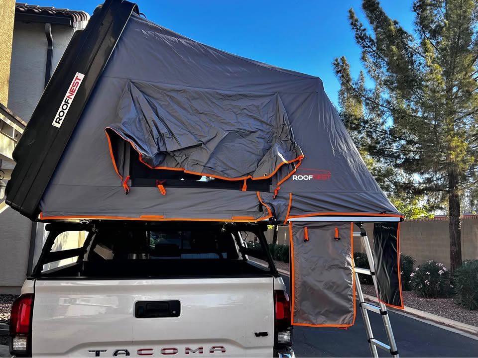 Roofnest 4 Person Hardtop Rooftop Tent in Gilbert, AZ (photo 1) — photo 1
