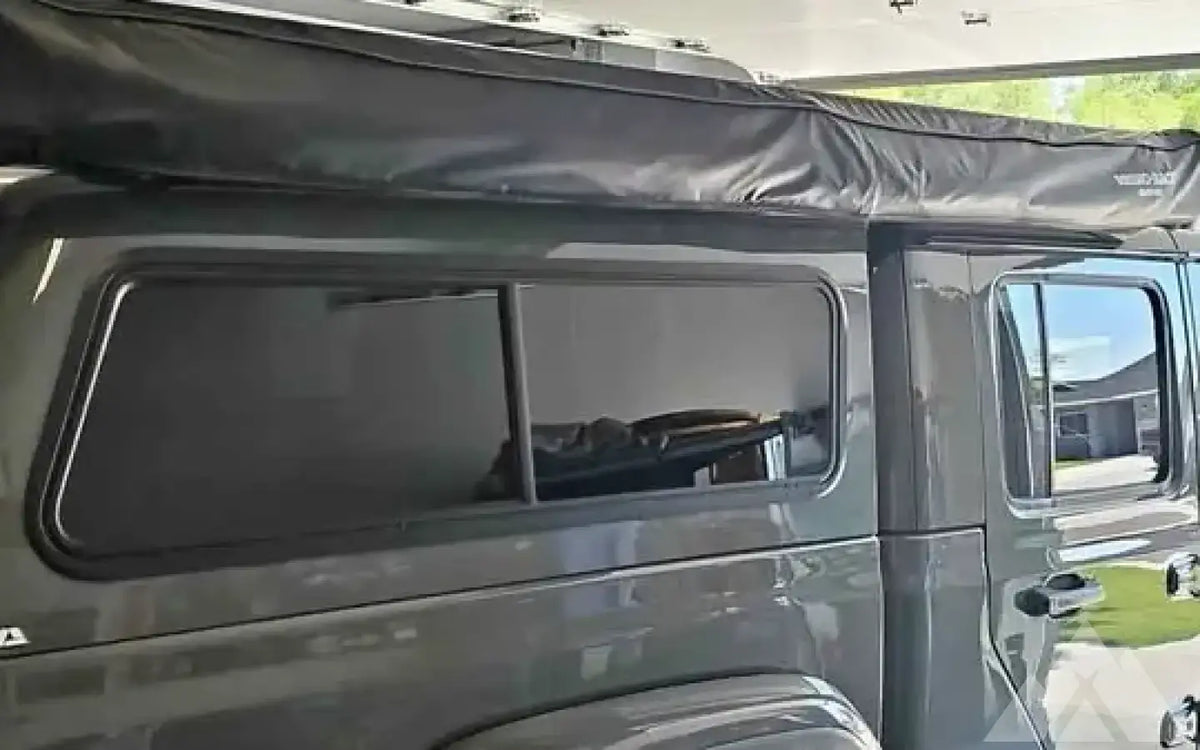 Rhino-Rack Batwing 270 awning right side. — used camp awnings for sale — photo 1