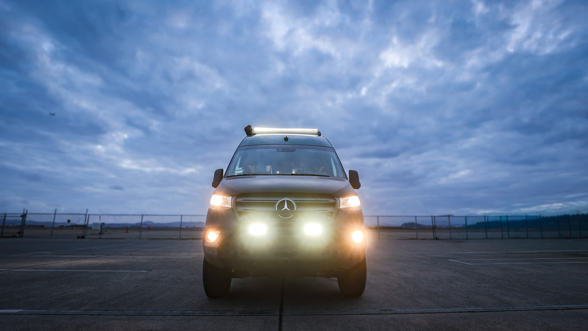 2023 Mercedes-Benz Sprinter (Green) — photo 2